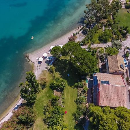 Palmyra Beachfront Studios Nydri  Extérieur photo